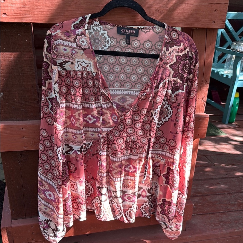 NWOT Shyanne by Boot Barn, sheer light weight peasant blouse, size XL